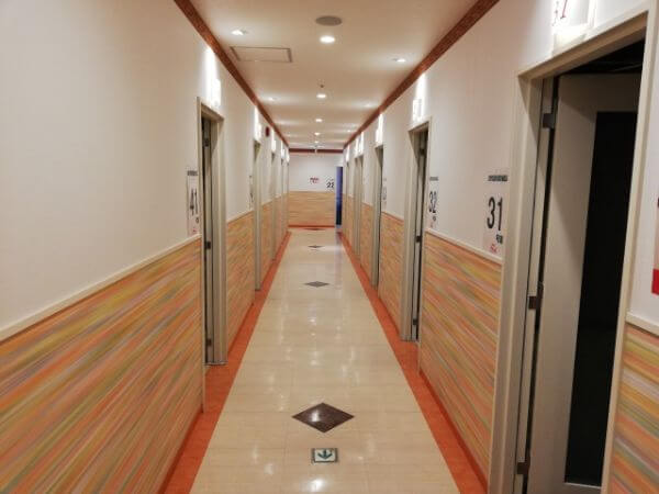 カラオケマッシュの館内