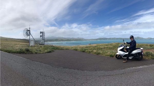 レンタルバイクで島内を走る