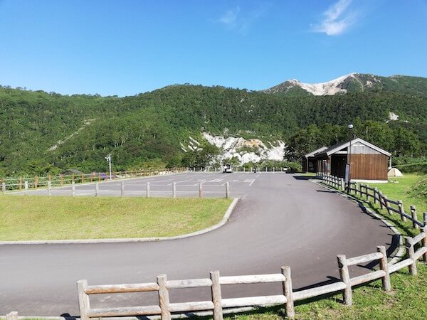 ニセコ五色温泉野営場の駐車場