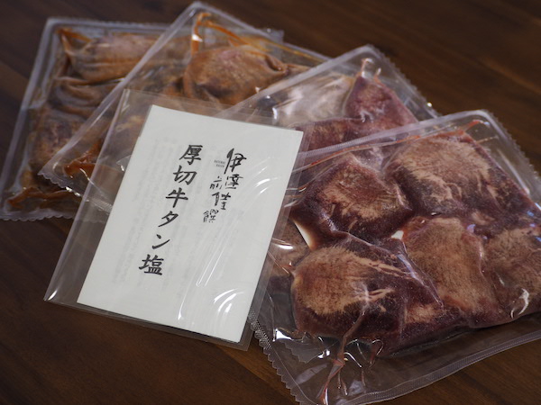 寄付先の宮城県大崎市から返礼品として届いた牛タン